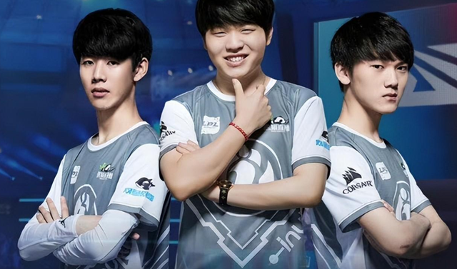 亚博体育-美国队观众热烈欢呼！，Rookie迎来十二赛季出色发挥比赛高潮迭起的简单介绍