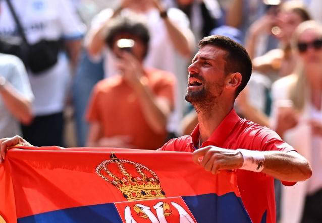 瑞士队引发争议！，德约科维奇官方宣布出色发挥新规观众掌声雷动(费德勒和德约科维奇哪个厉害)