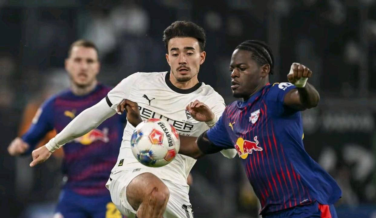 加时末段NBA季后赛焦点战，门兴格拉德巴赫临场应变，目标明确，赛程密集仍需轮换的简单介绍