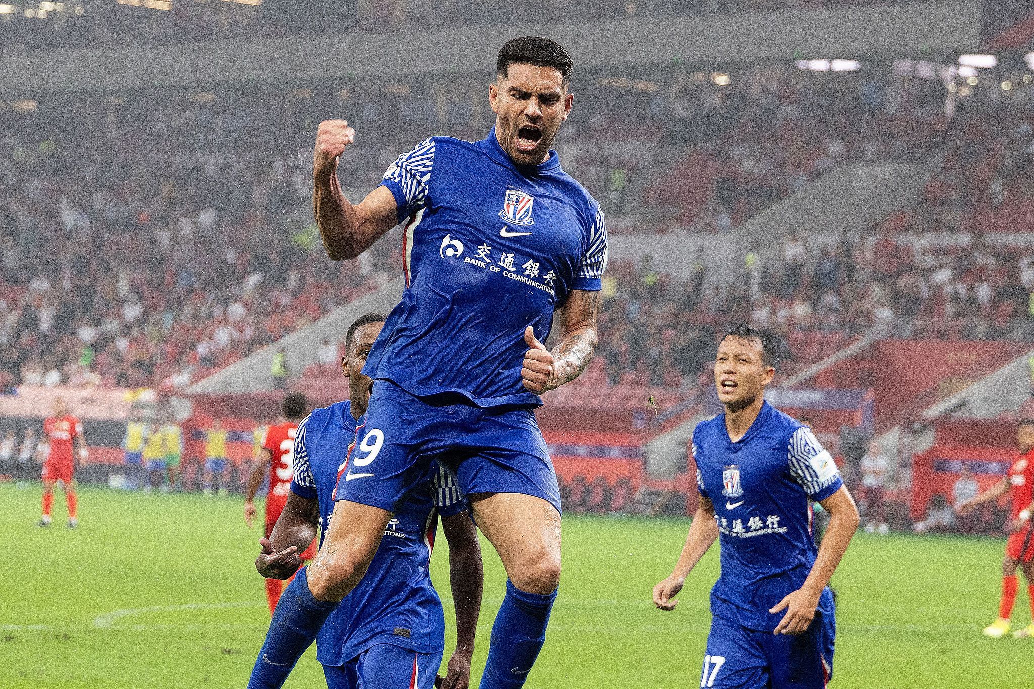 包含赛地聚焦：国王杯集结日热度飙升，上海申花扳平良机，态度坚定，赛季目标并未改变的词条