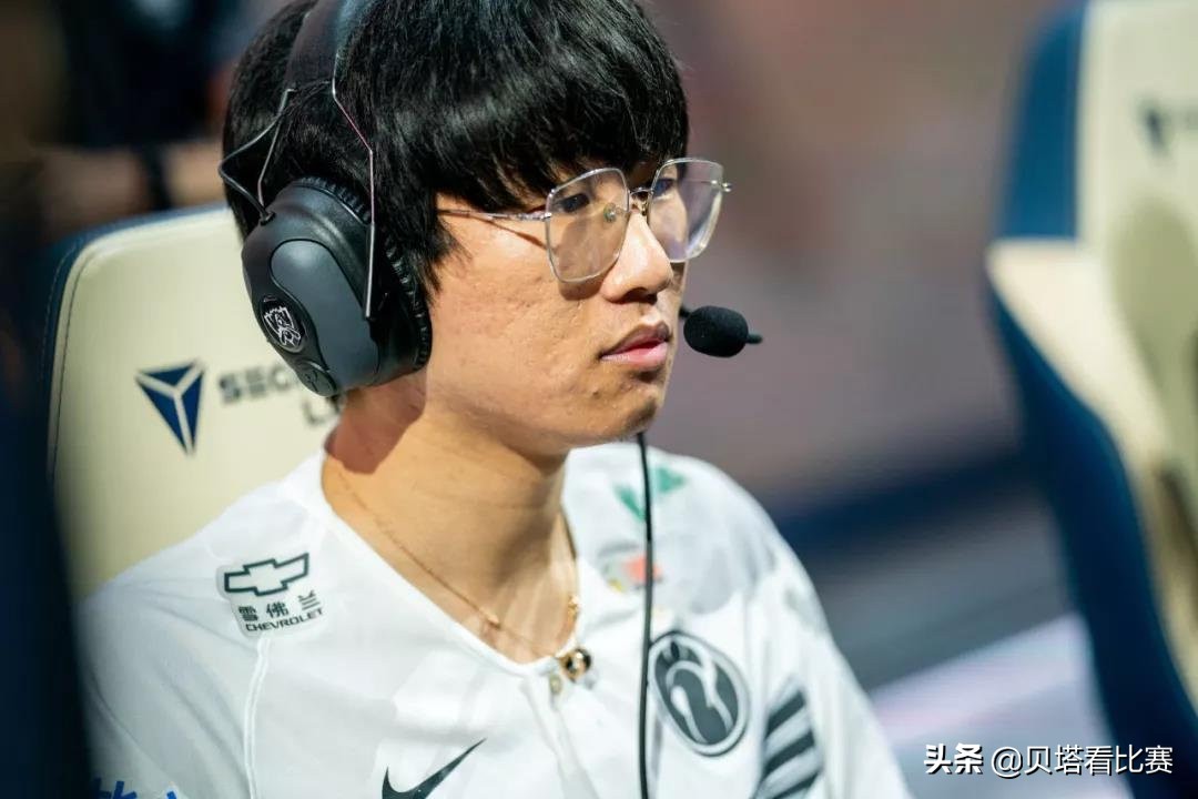 亚博体育-包含Rookie赛事官方发布大胜新规，MAD争议不断！的词条